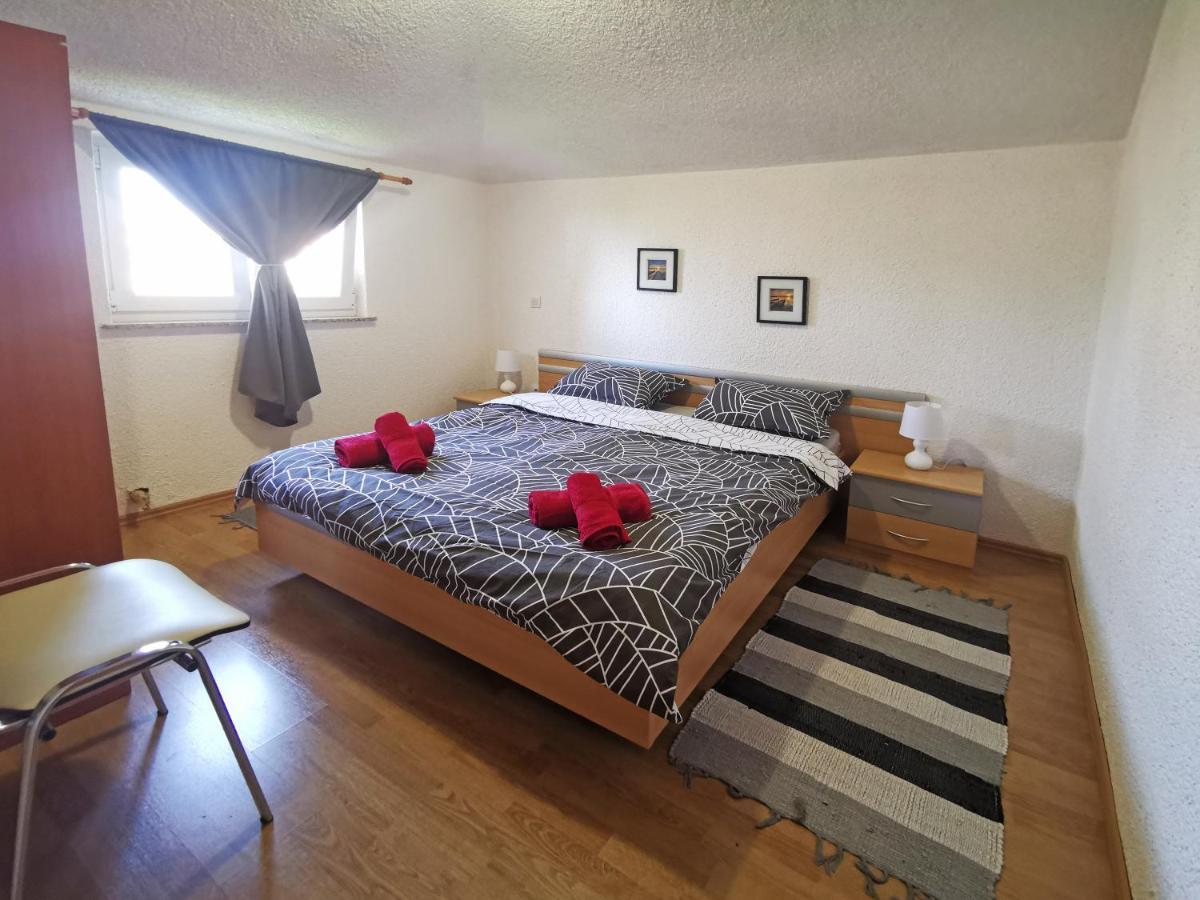 Apartman Luna Sveti Lovreč Pazenatički Esterno foto