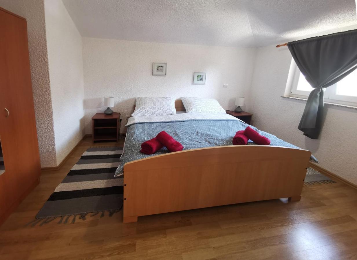 Apartman Luna Sveti Lovreč Pazenatički Esterno foto