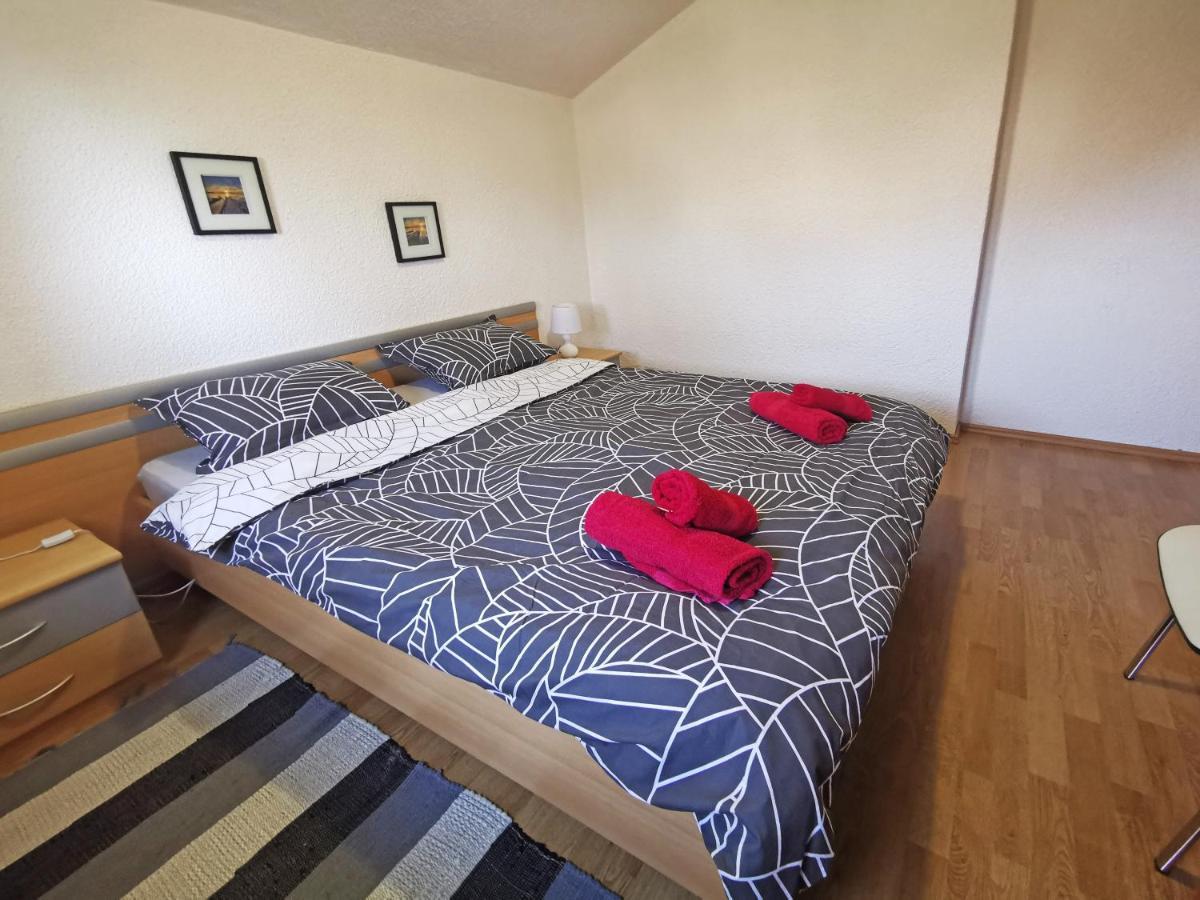 Apartman Luna Sveti Lovreč Pazenatički Esterno foto