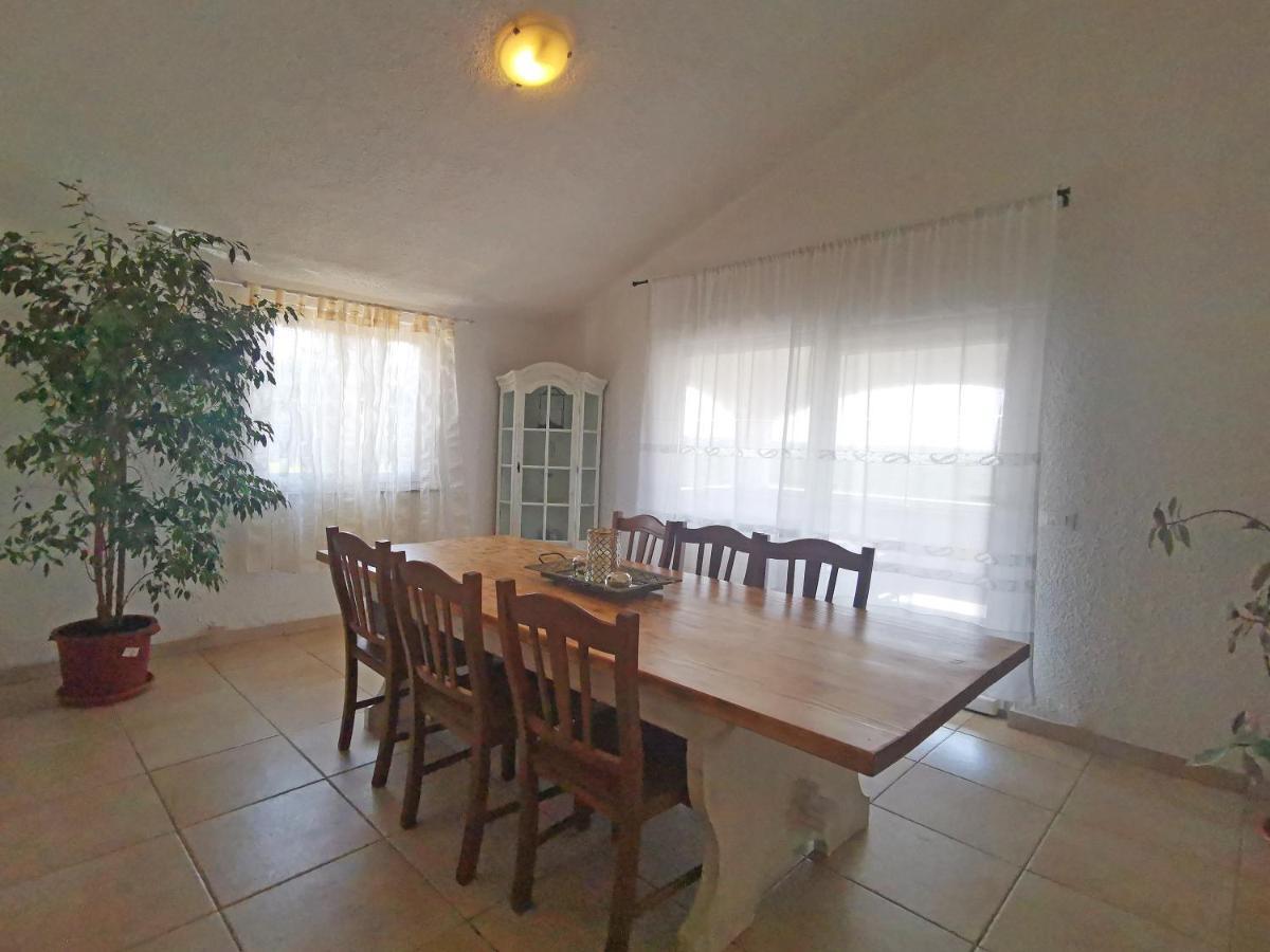 Apartman Luna Sveti Lovreč Pazenatički Esterno foto